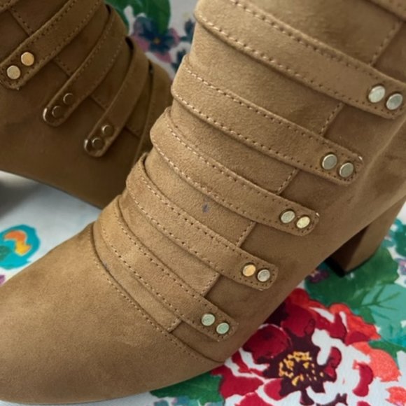 Qupid High Ankle Booties New without Tags never worn size 9 - Picture 2 of 14